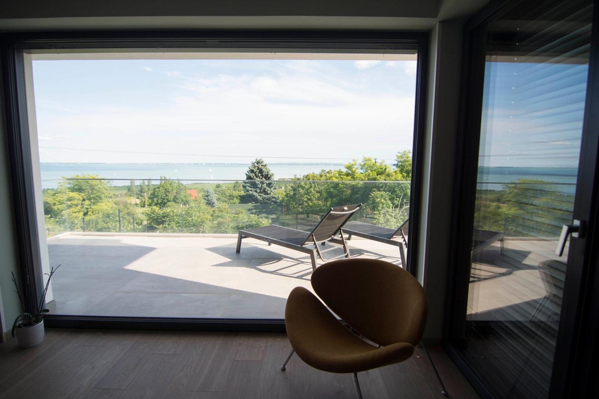 Horizont Apartman Alsoors Exterior foto