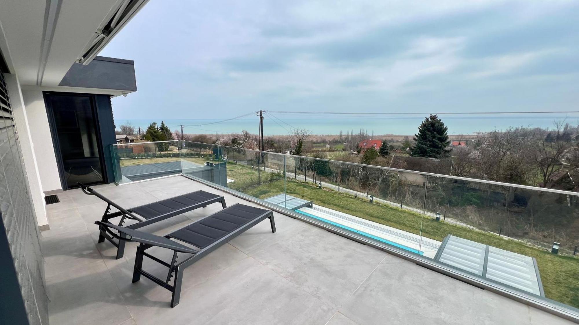 Horizont Apartman Alsoors Exterior foto